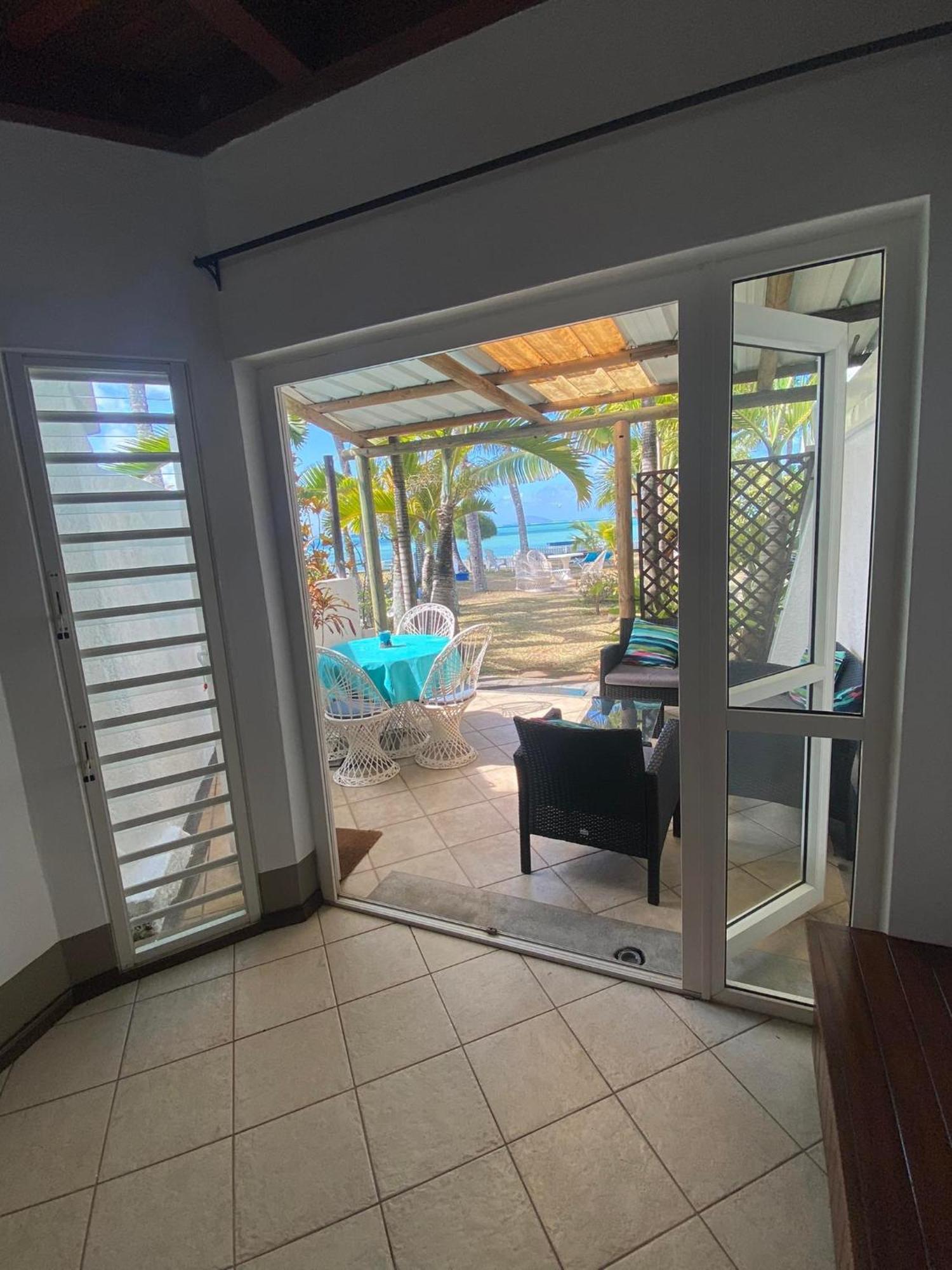 Islands View - Mazor Beach Villas Grand Gaube Room photo