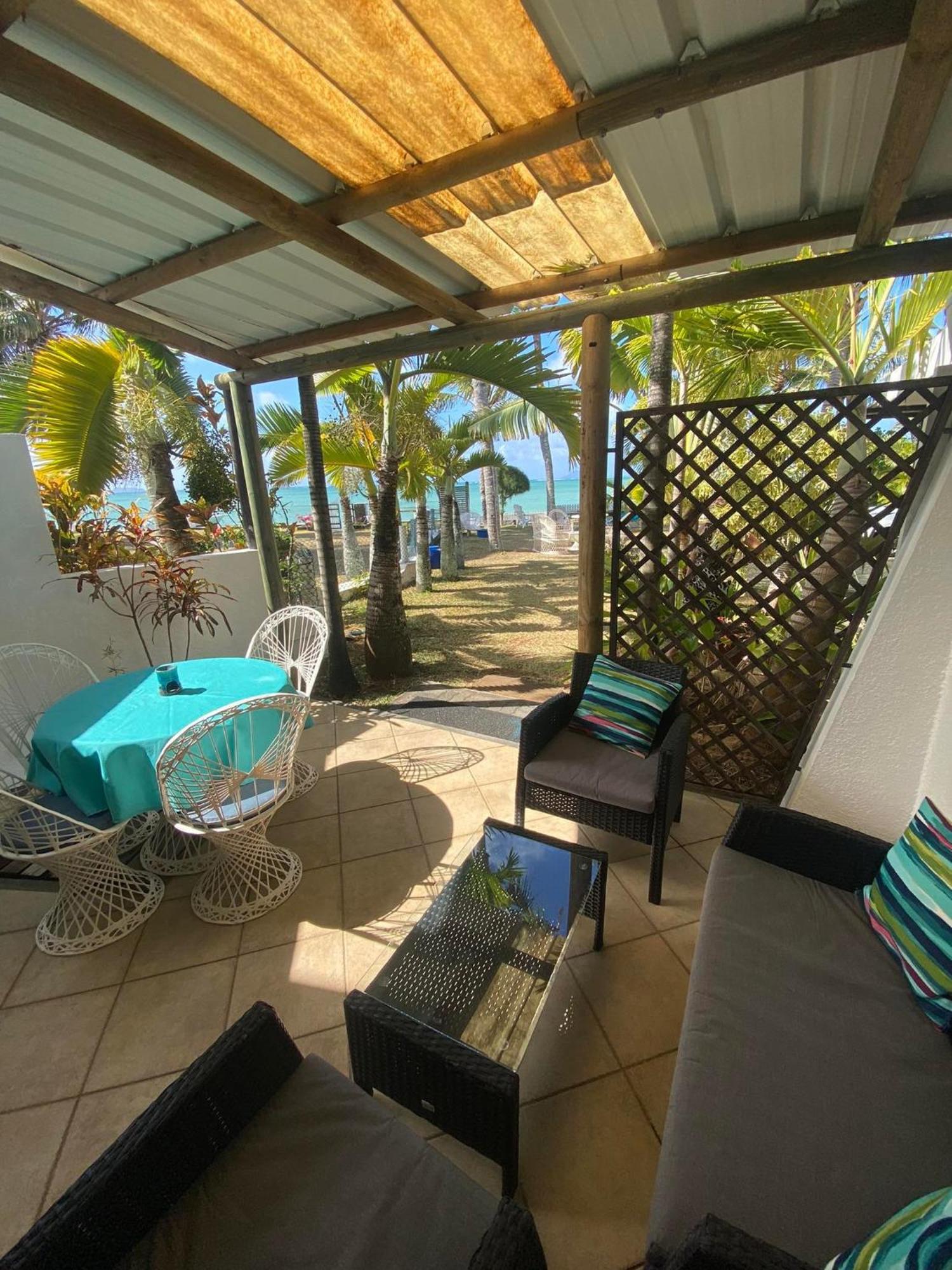 Islands View - Mazor Beach Villas Grand Gaube Room photo